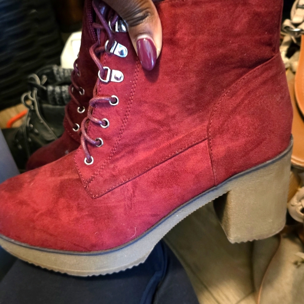 Women's boots